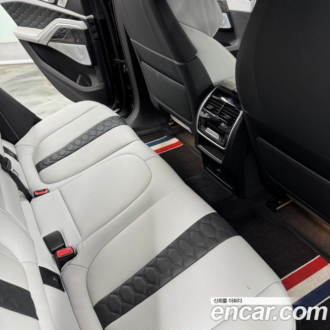 BMW X6M 2023