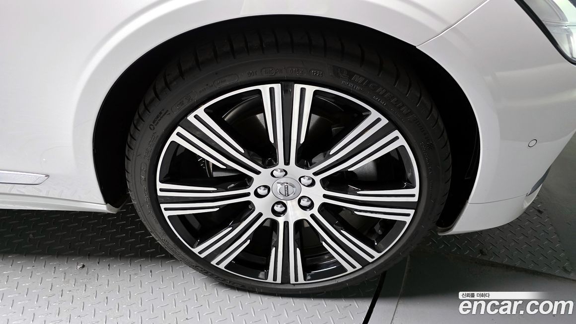 Volvo S90 2024