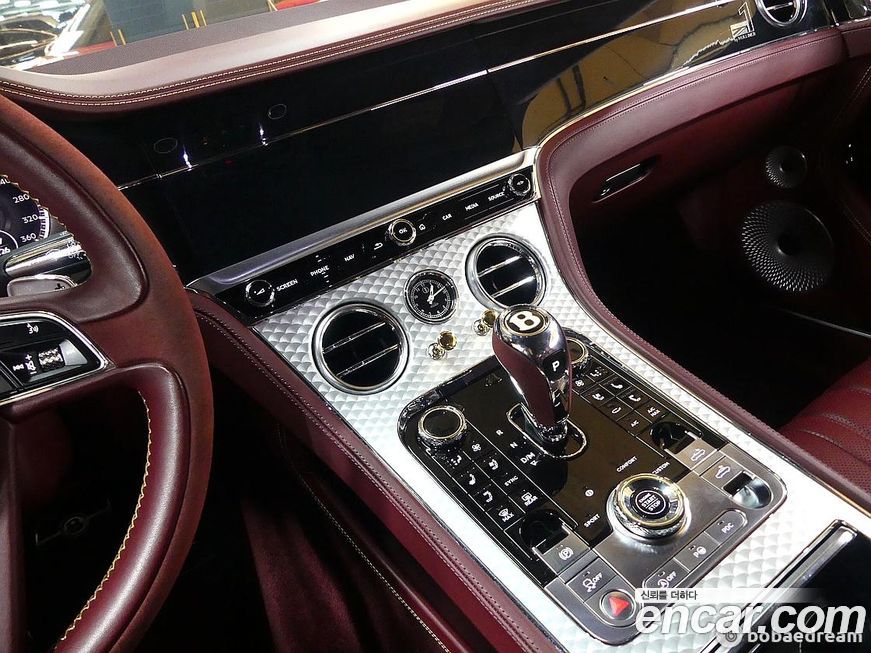 Bentley Continental 2020