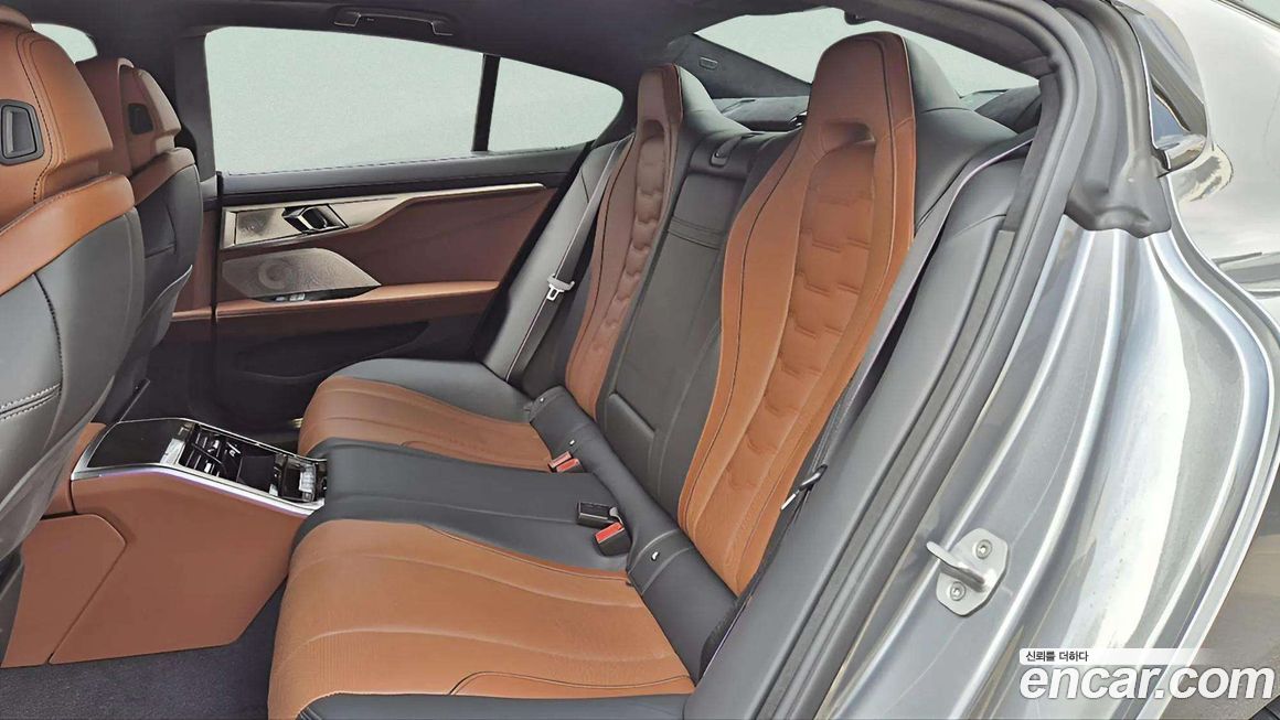 BMW 8-Series 2025