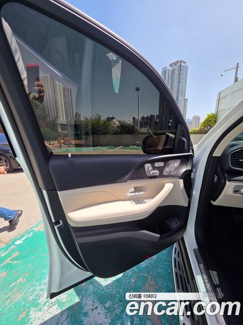 Mercedes-Benz GLE-Class 2026