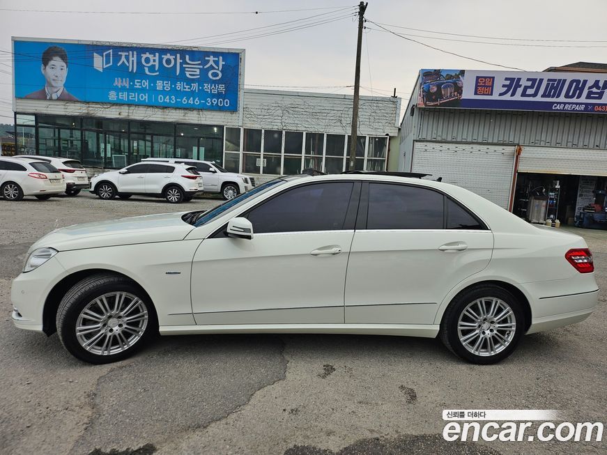 Mercedes-Benz E-Class 2012