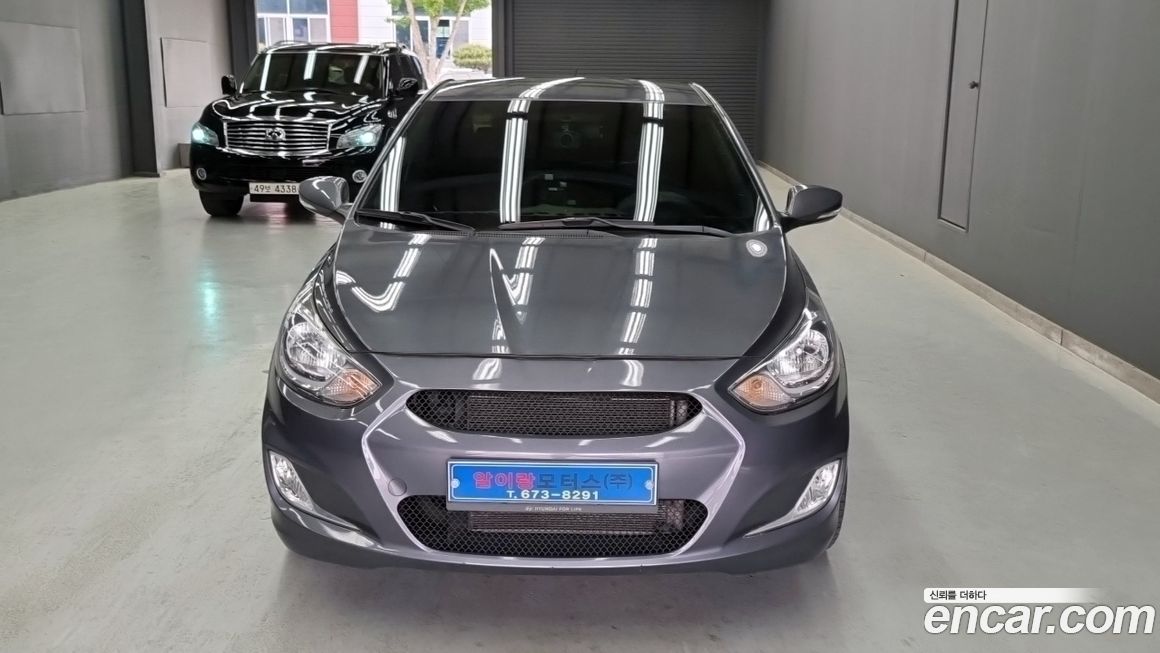 Hyundai Accent 2012