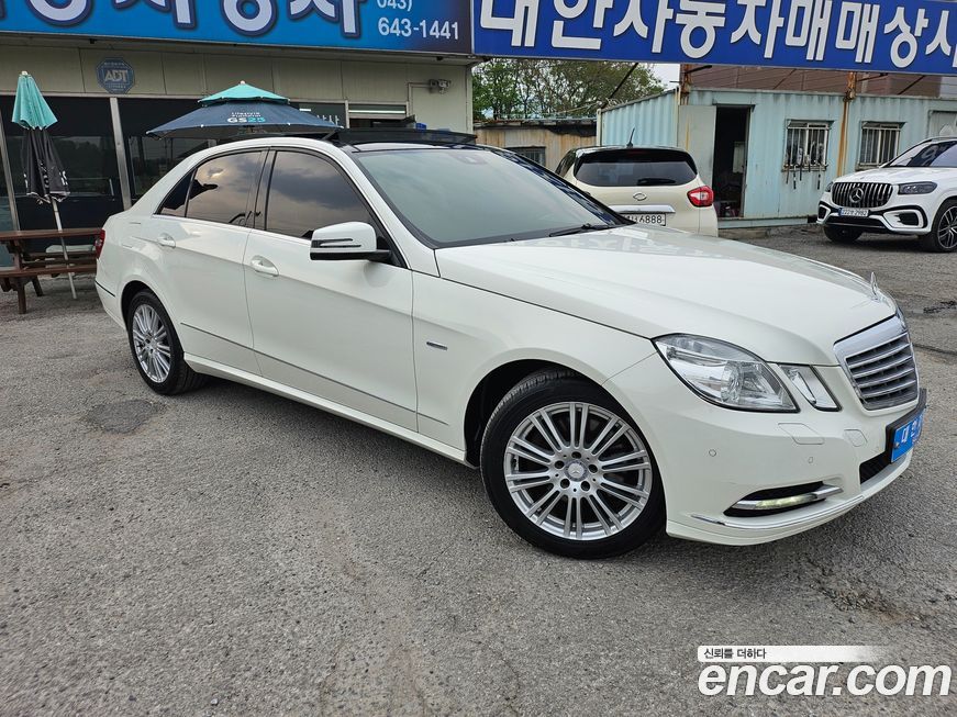 Mercedes-Benz E-Class 2012