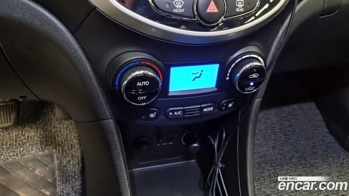 Hyundai Accent 2012