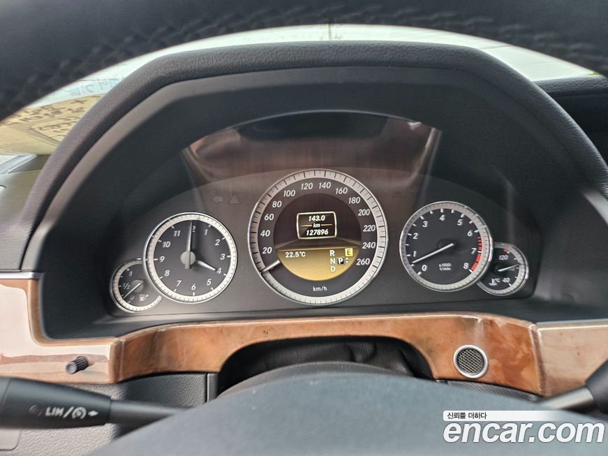 Mercedes-Benz E-Class 2012