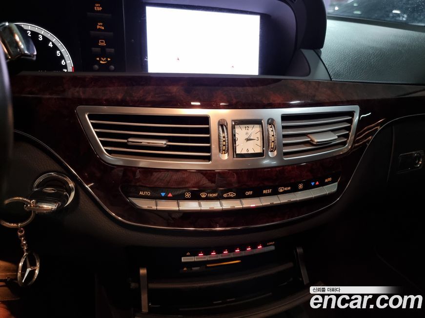 Mercedes-Benz S-Class 2008