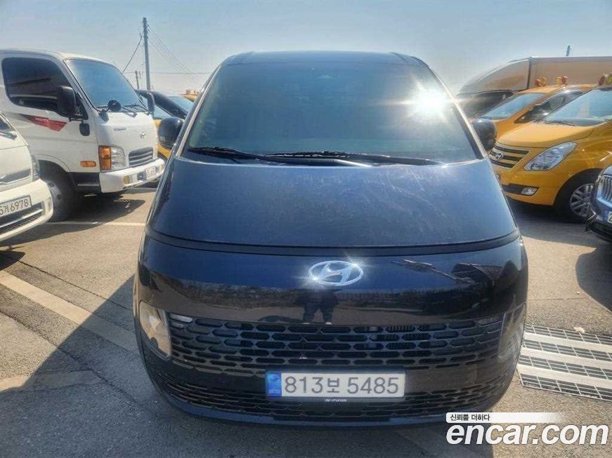Hyundai Staria 2023