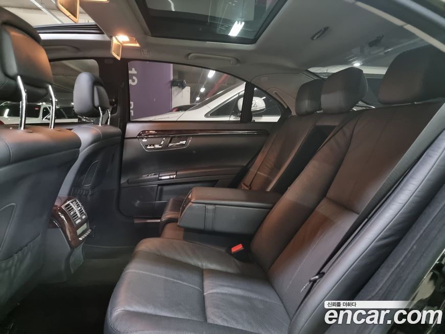 Mercedes-Benz S-Class 2008