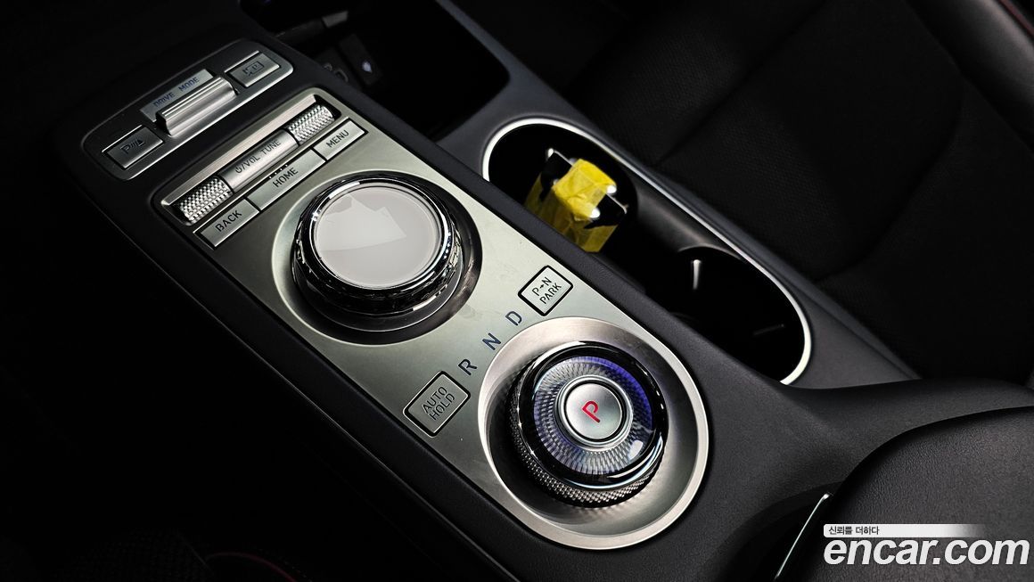 Genesis GV70 2023