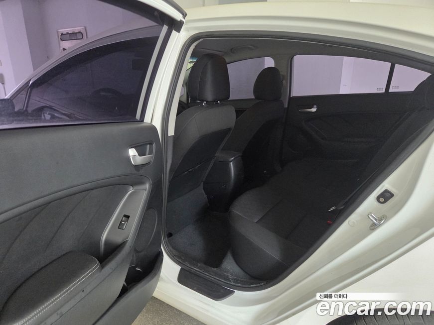 Kia K3 2013