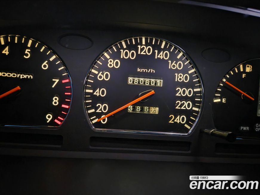 Hyundai Dynasty 2001