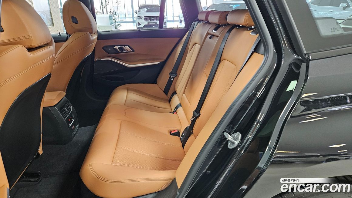 BMW 3-Series 2025