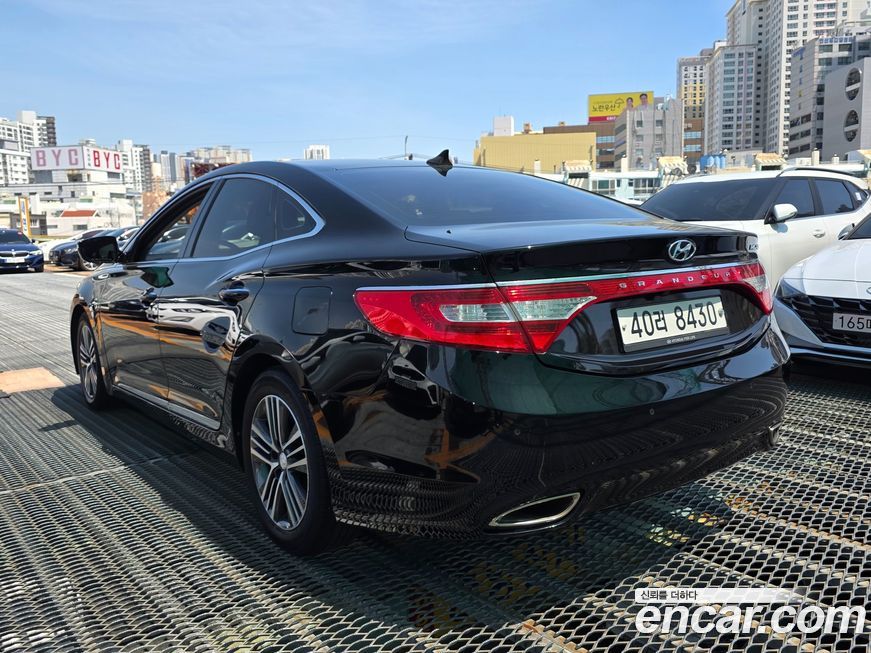 Hyundai Grandeur 2014