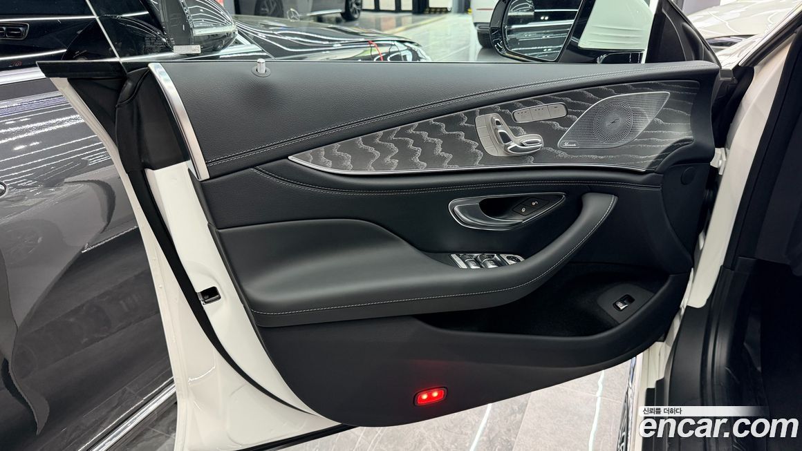 Mercedes-Benz AMG GT 2025
