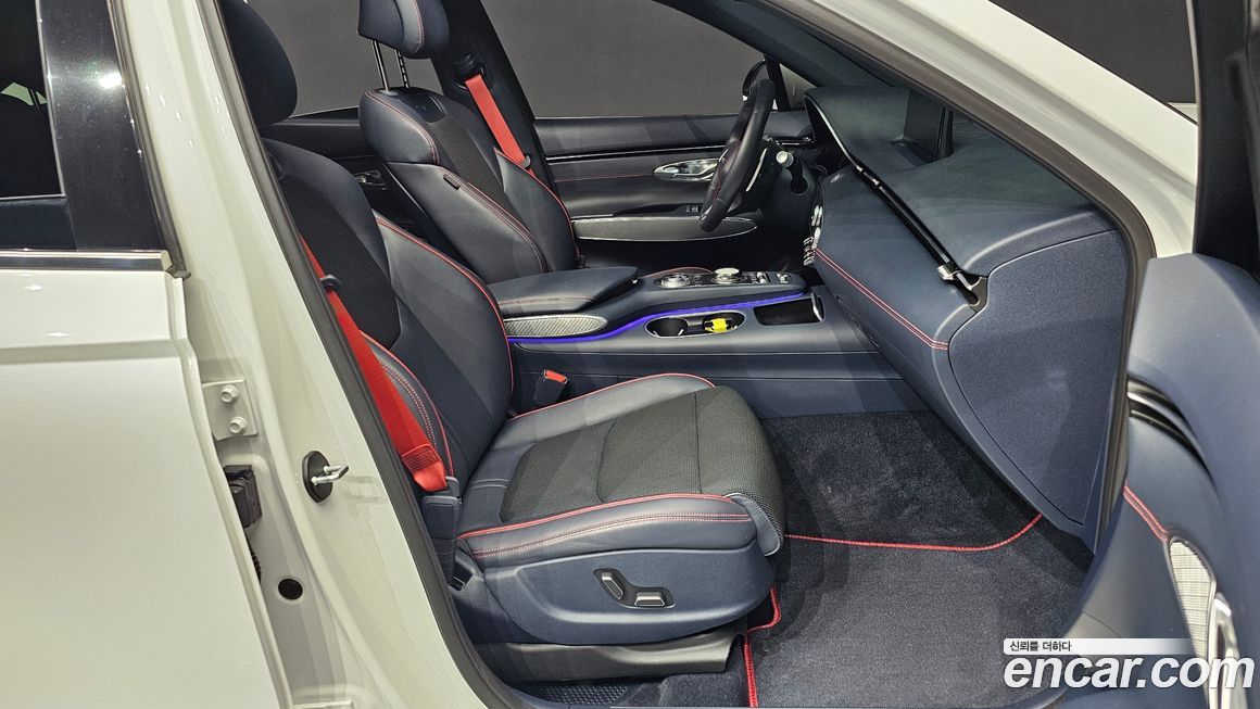 Genesis GV70 2023