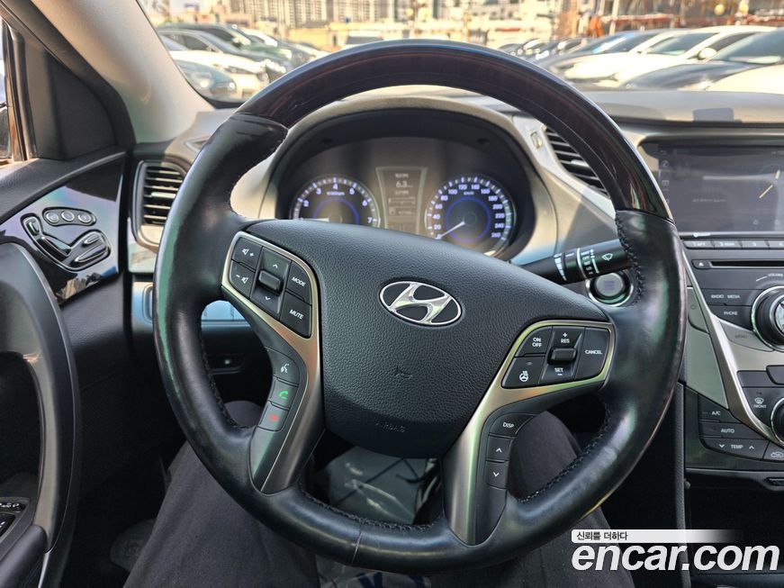 Hyundai Grandeur 2014