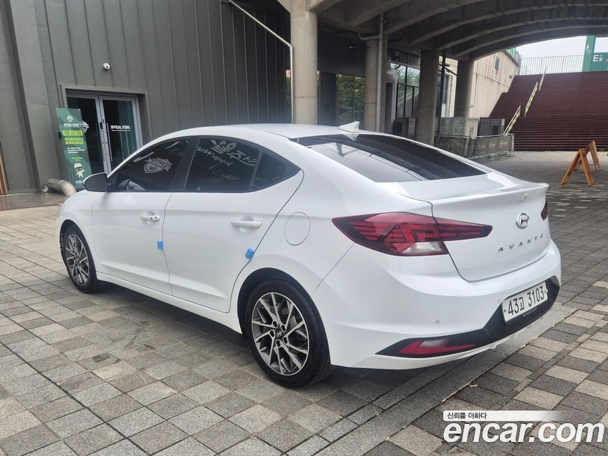 Hyundai AVANTE 2019