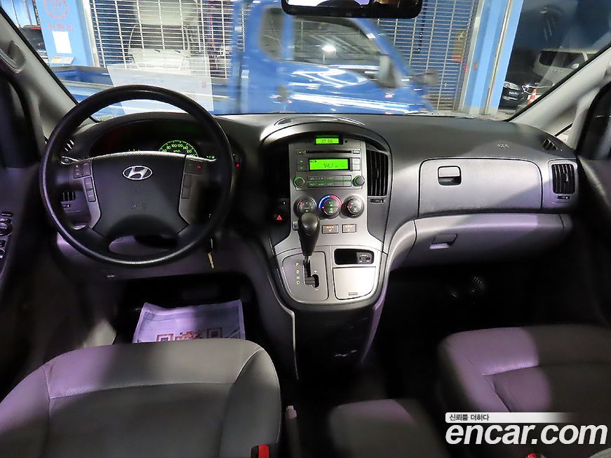 Hyundai Starex 2016