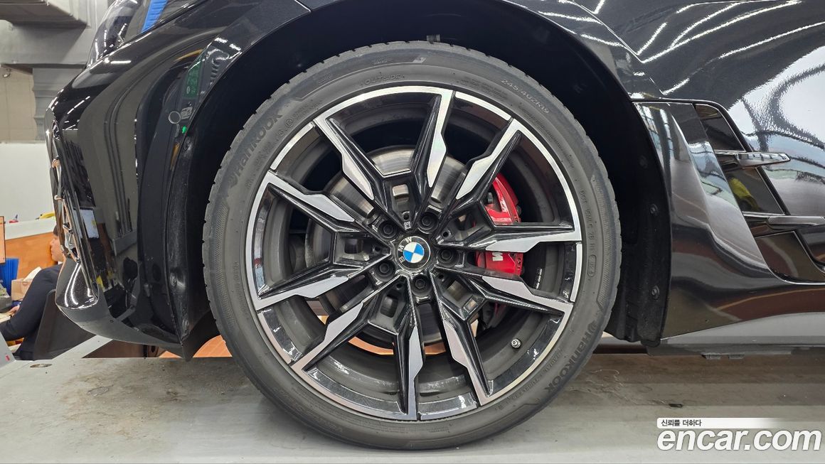 BMW i4 2025