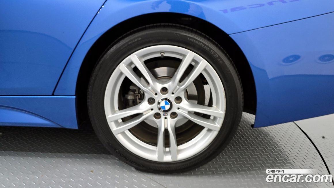 BMW 3-Series 2016