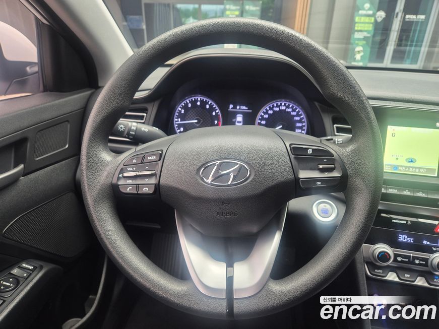 Hyundai AVANTE 2019