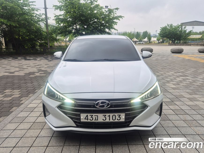 Hyundai AVANTE 2019