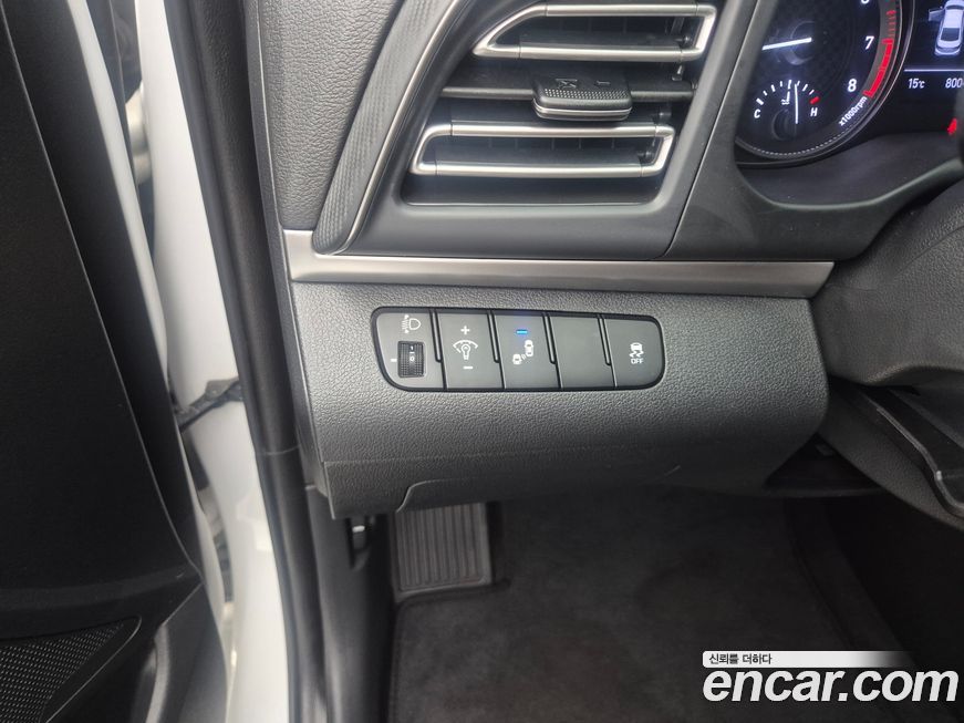 Hyundai AVANTE 2019