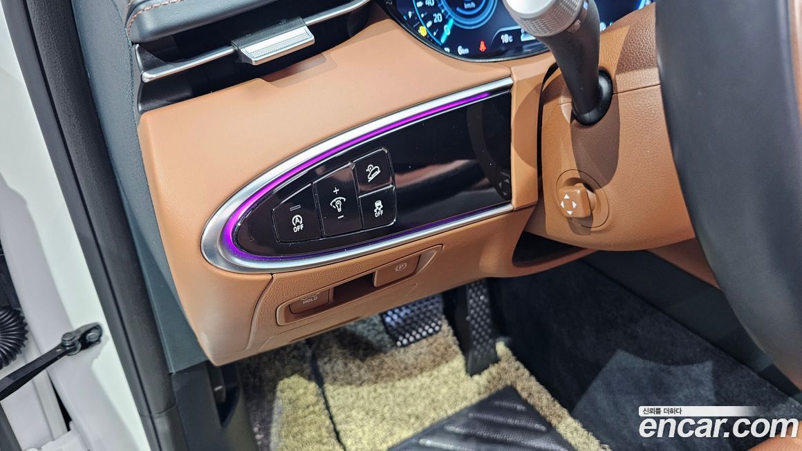 Genesis GV70 2023
