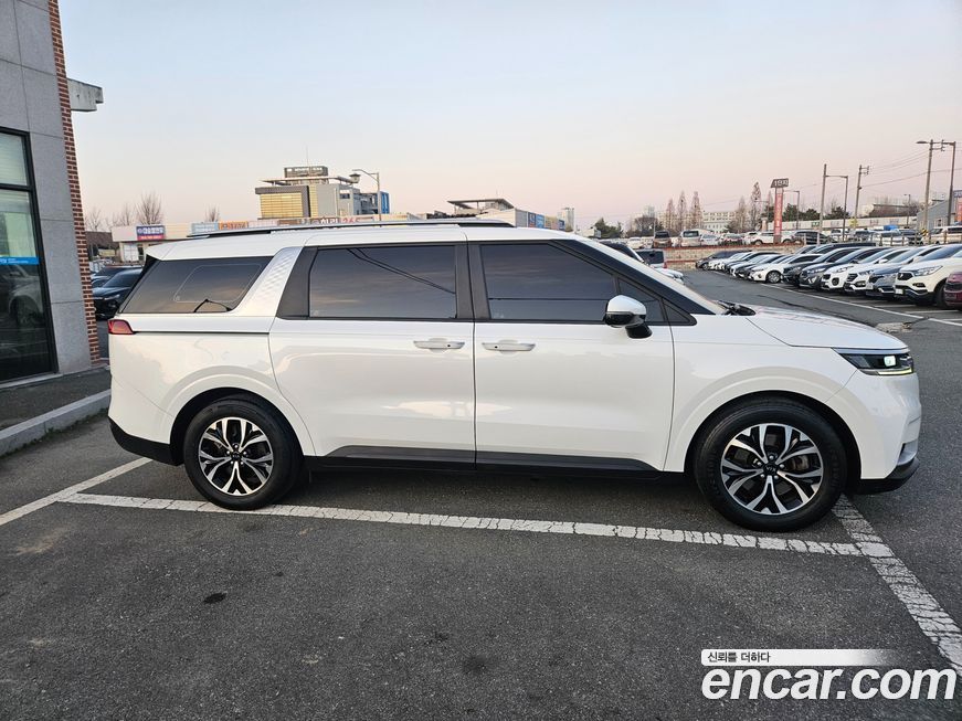 Kia Canival 2021