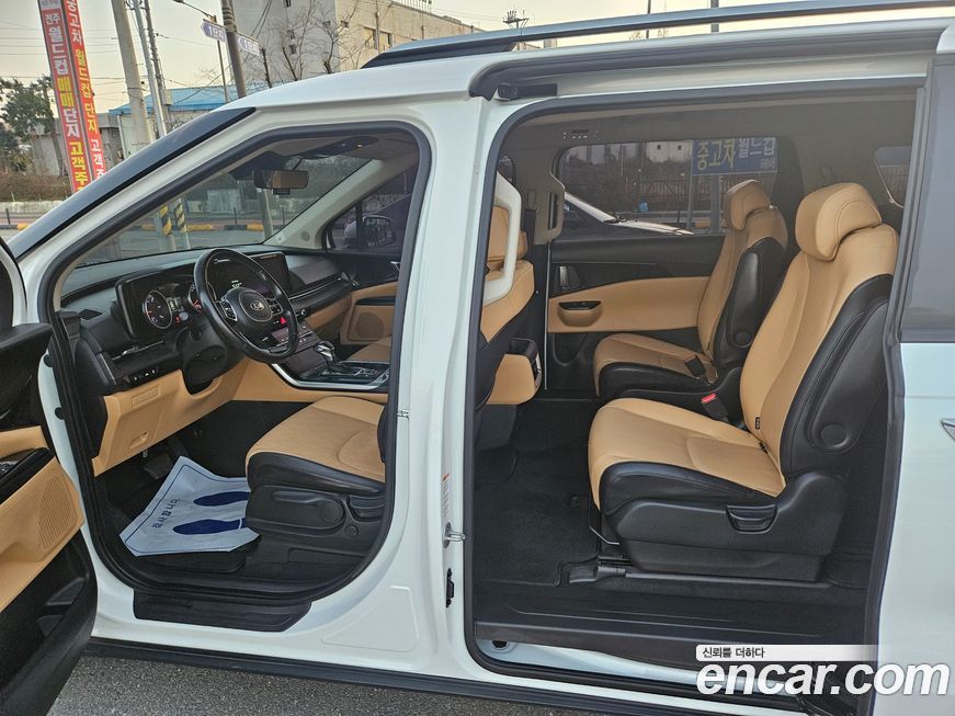 Kia Canival 2021