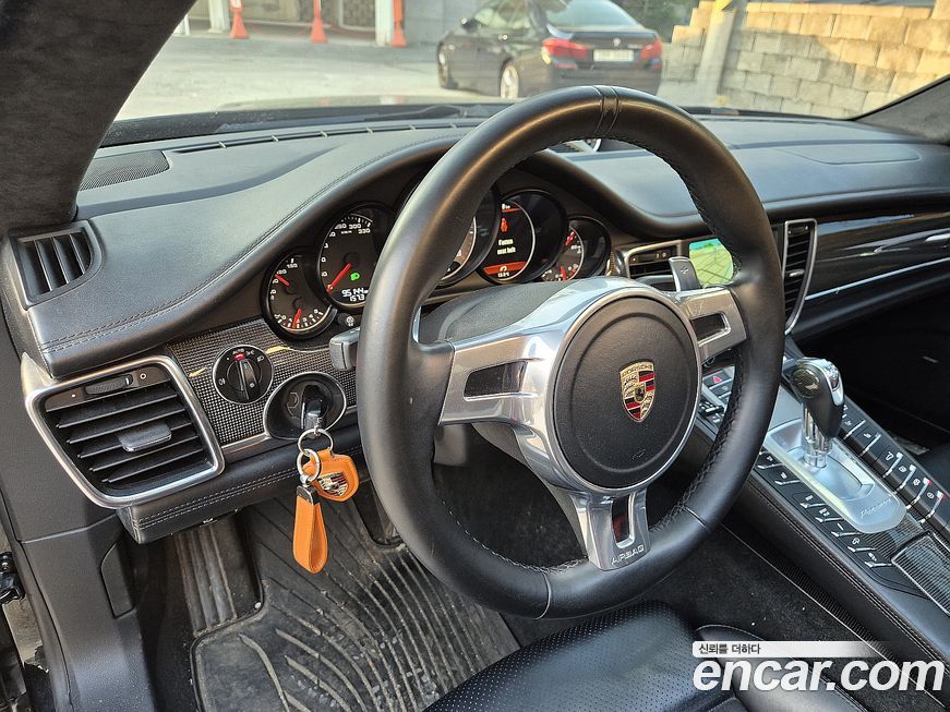 Porsche Panamera 2013