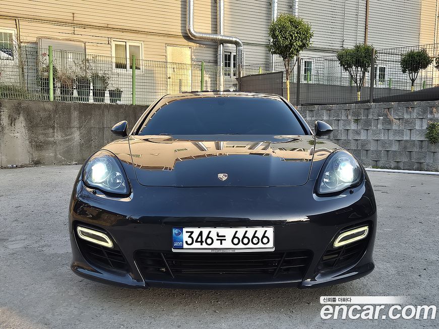 Porsche Panamera 2013