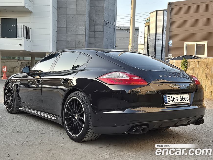 Porsche Panamera 2013