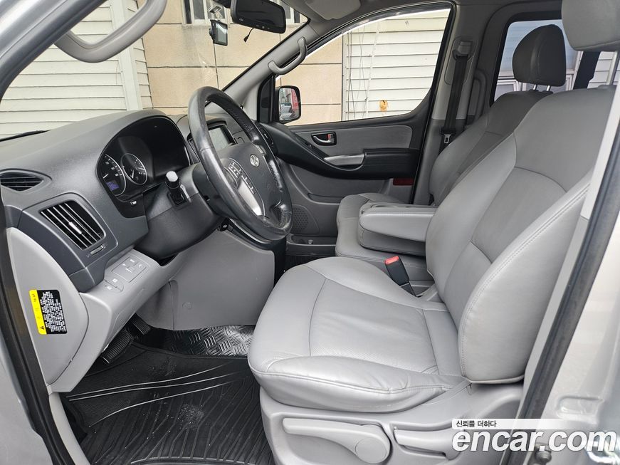 Hyundai Starex 2016