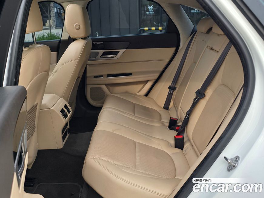 Jaguar XF 2019