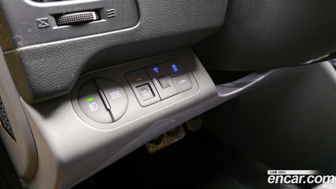 Hyundai Starex 2019