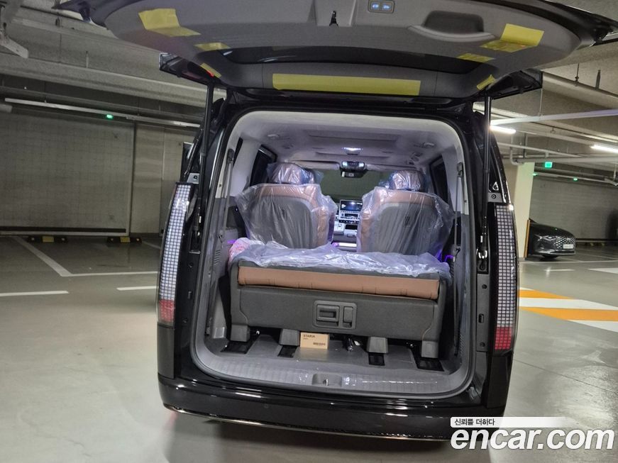 Hyundai Staria 2025