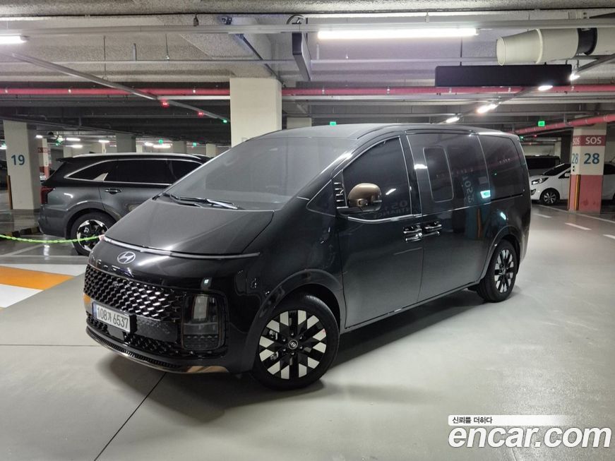 Hyundai Staria 2025