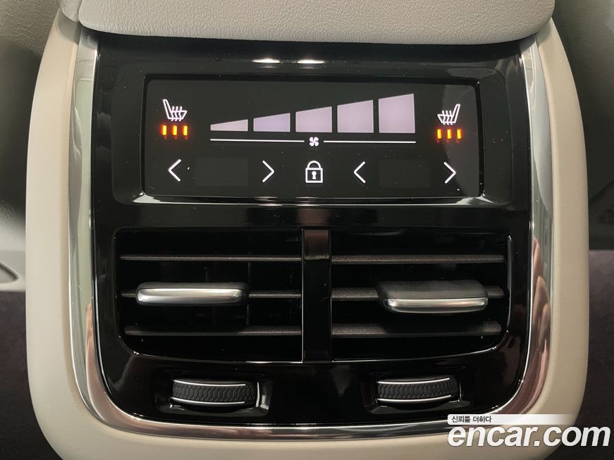 Volvo XC60 2026