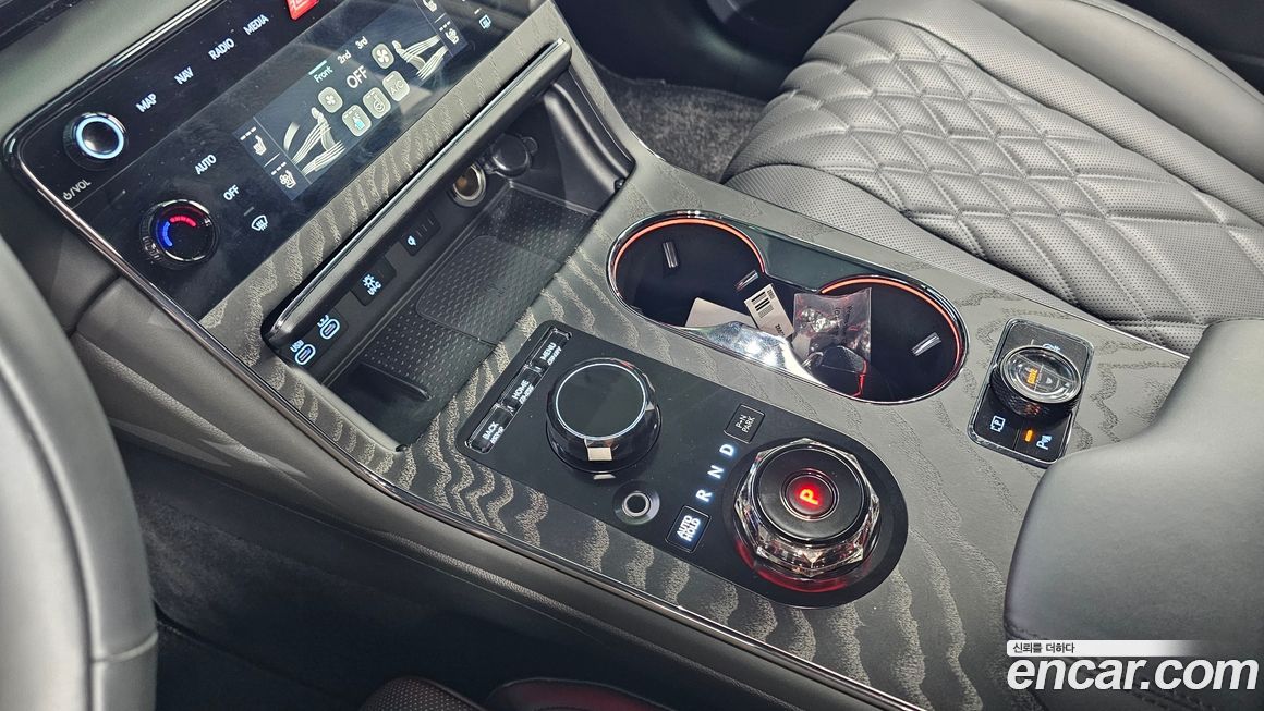 Genesis GV80 2025