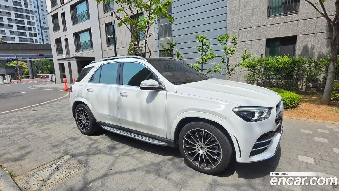 Mercedes-Benz GLE-Class 2023