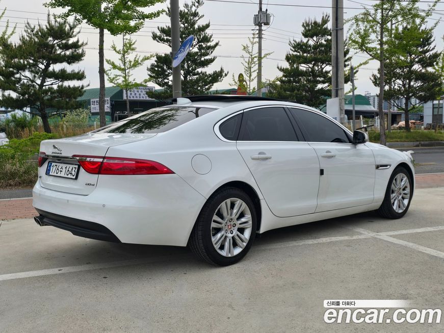 Jaguar XF 2019