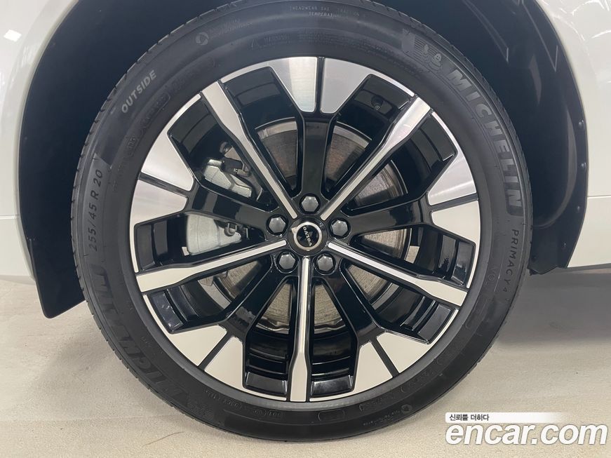 Volvo XC60 2026