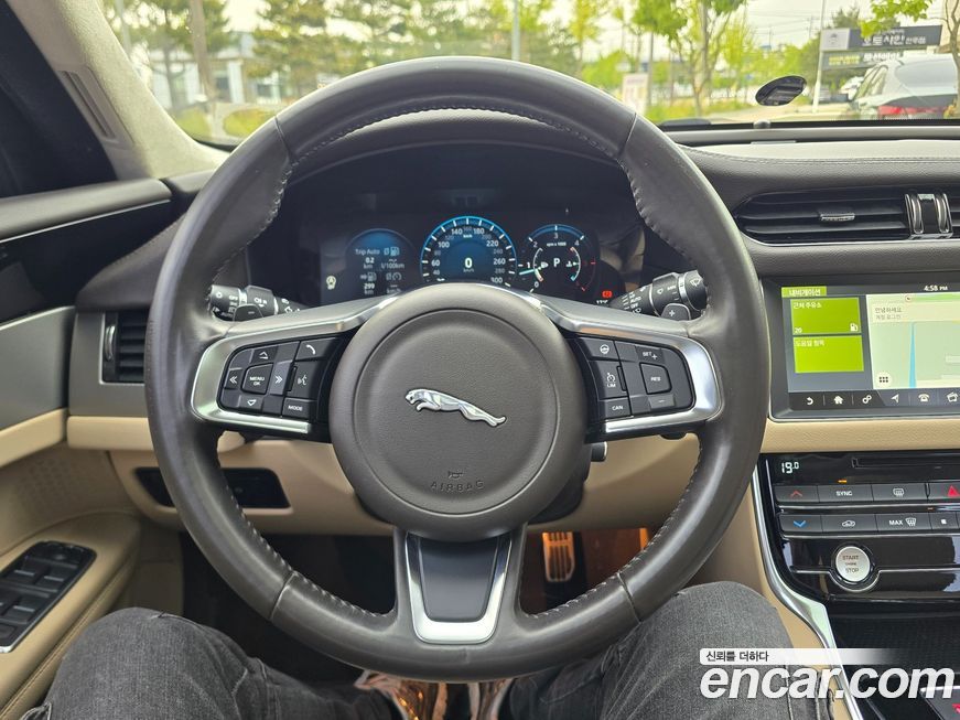 Jaguar XF 2019