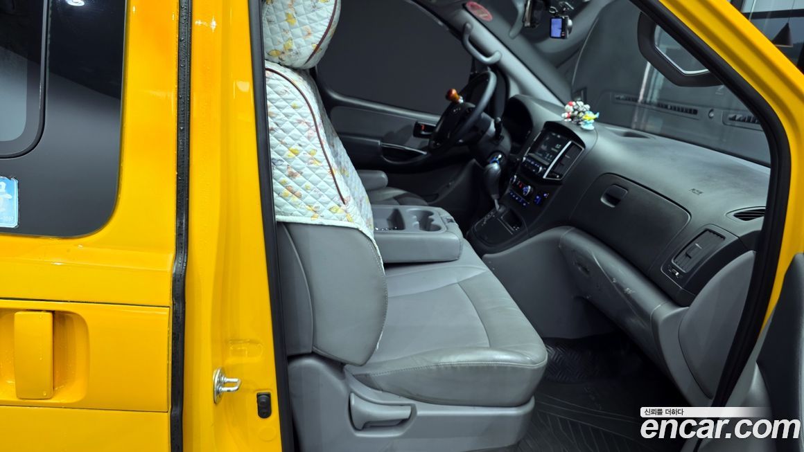Hyundai Starex 2019
