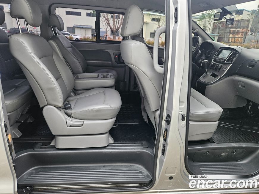 Hyundai Starex 2016