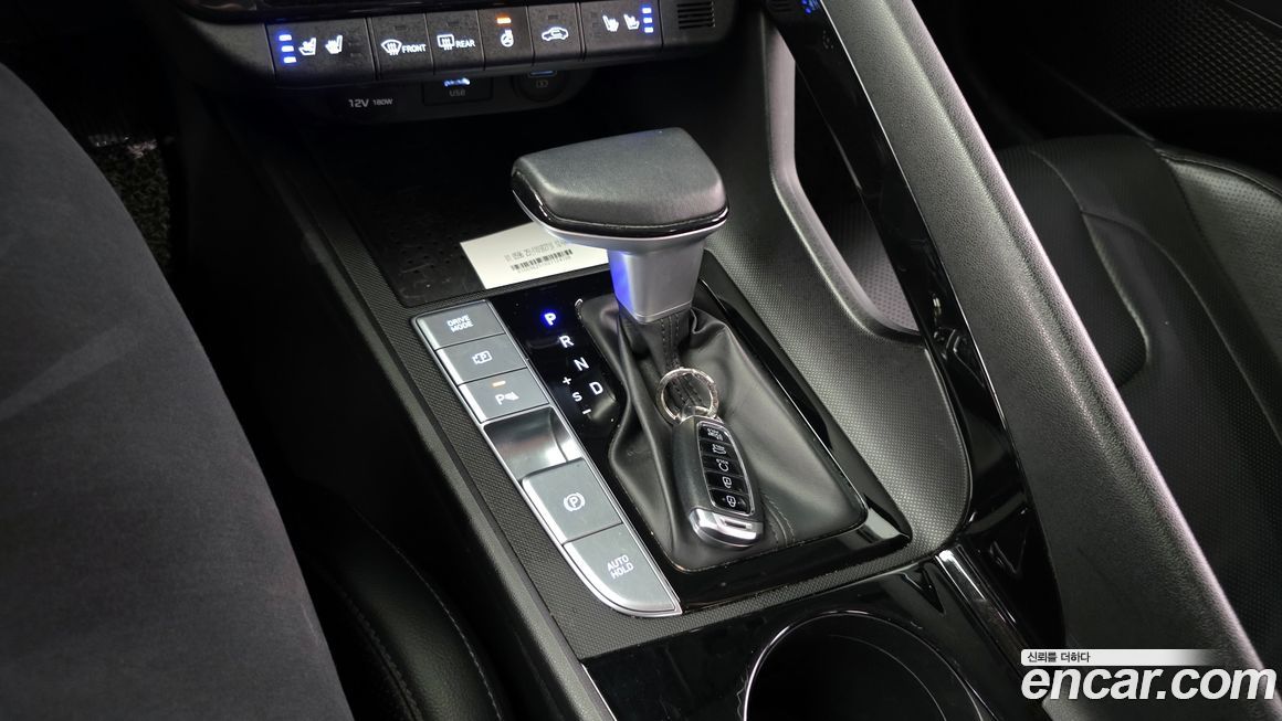 Hyundai AVANTE 2021