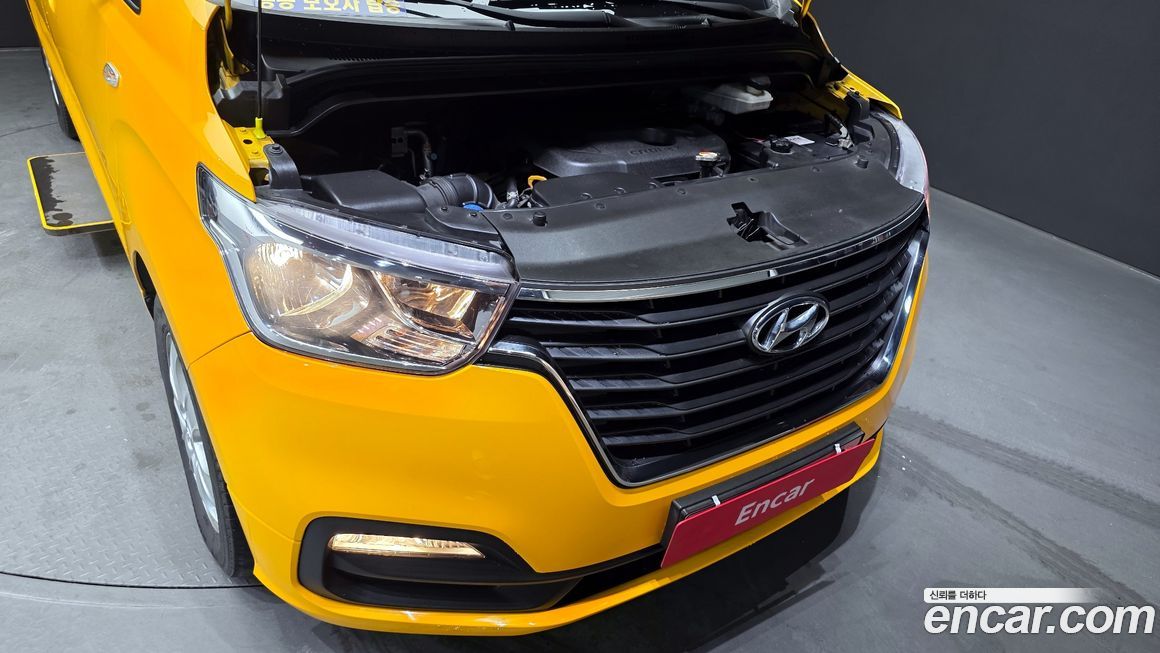 Hyundai Starex 2019