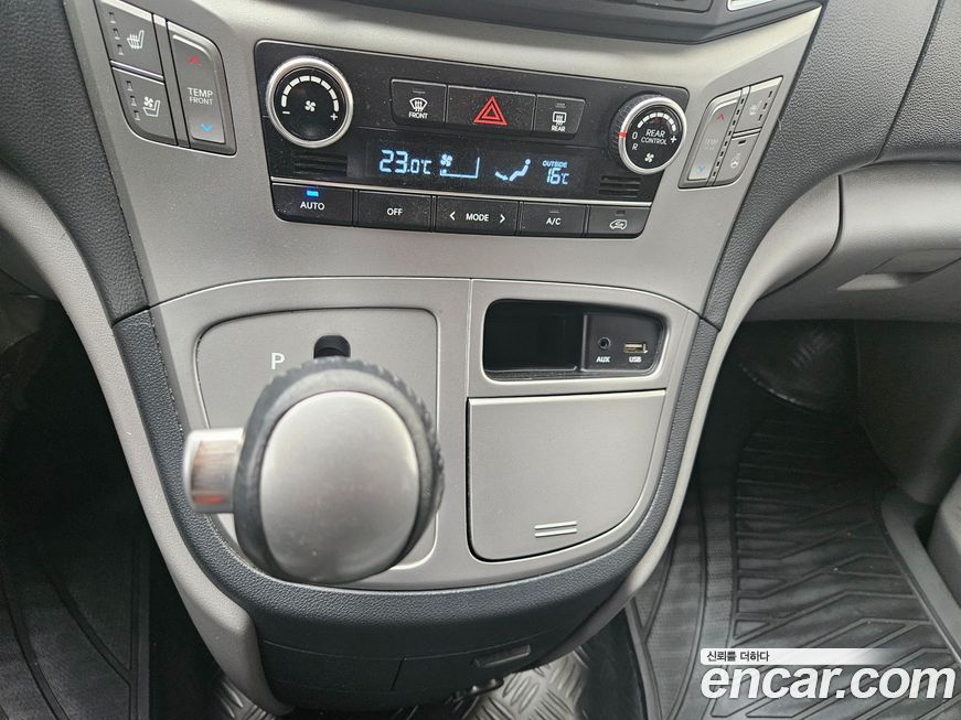 Hyundai Starex 2016
